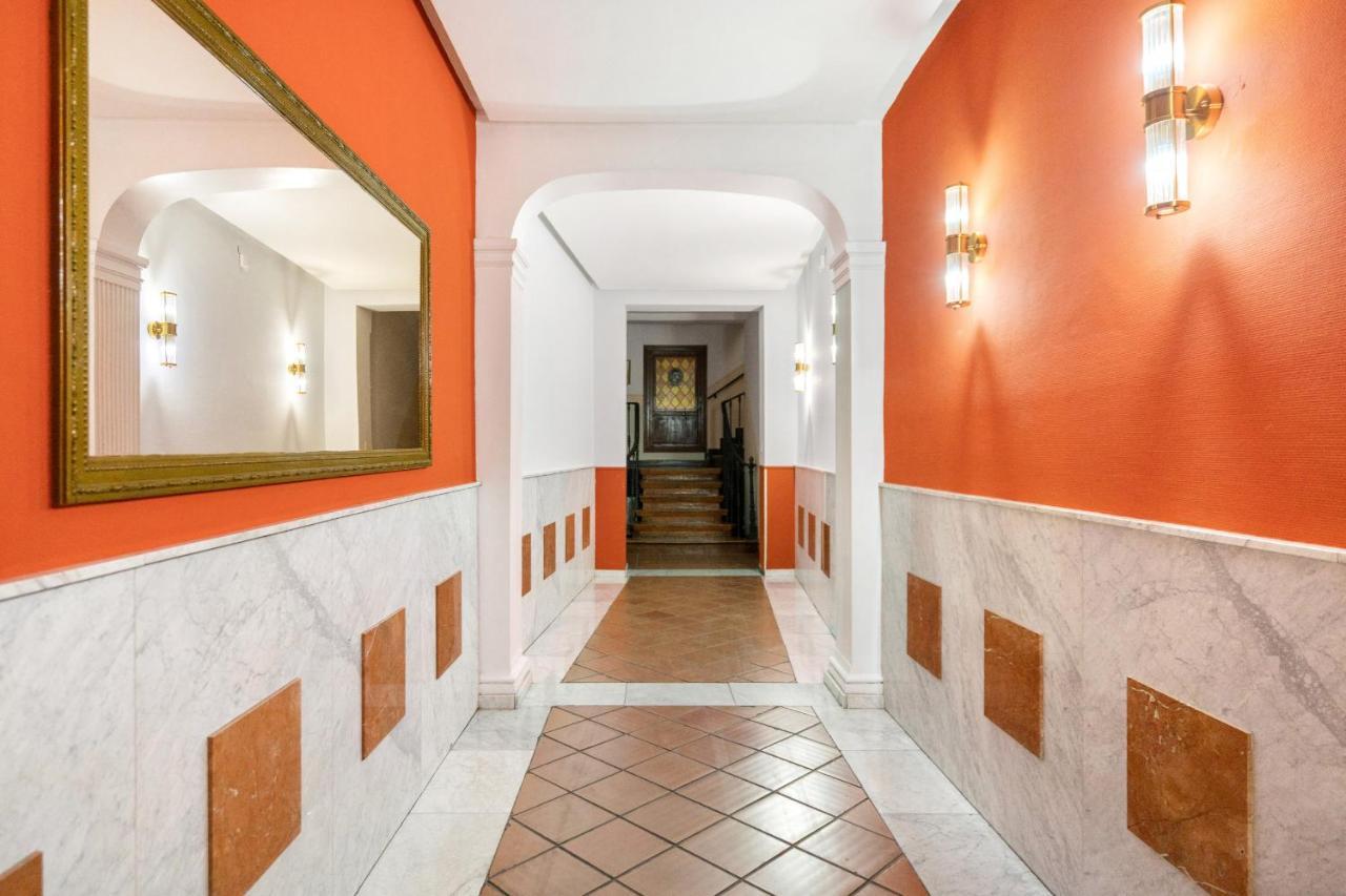 Apartamento En La Puerta Del Sol Madrid Exterior photo